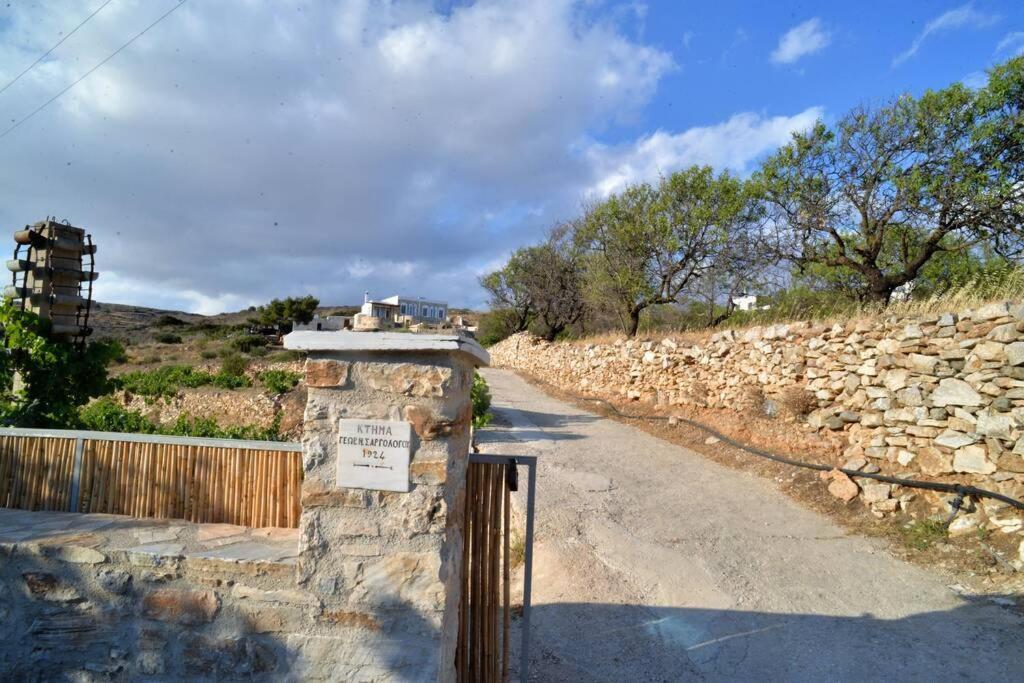 George Farmhouse Chrousa 外观 照片